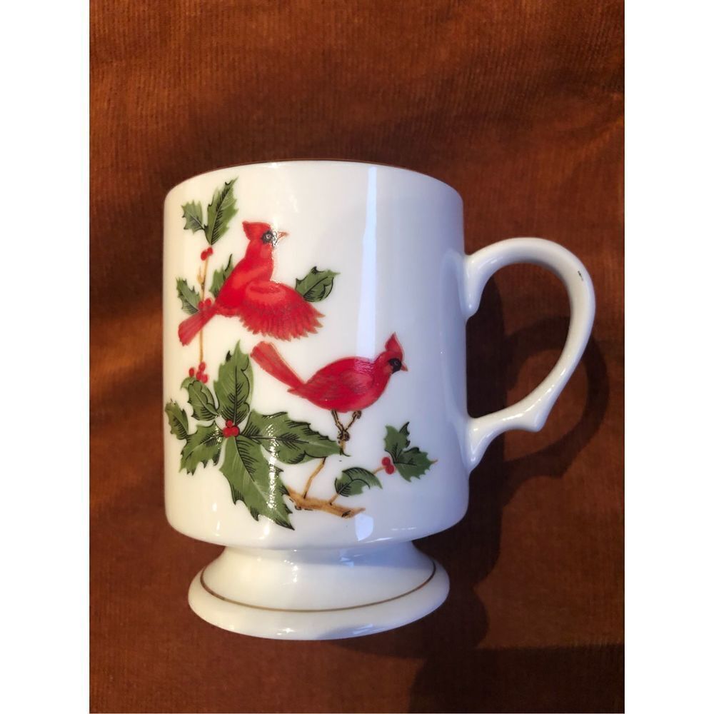 PRISTINE Vintage Lefton China Christmas Cardinal Holly Berry Coffee Cup